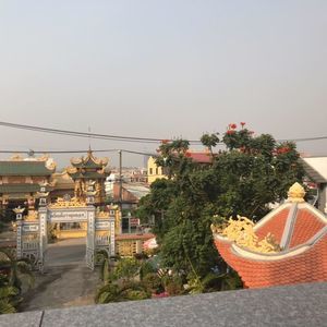 Meet your Posher, Dung